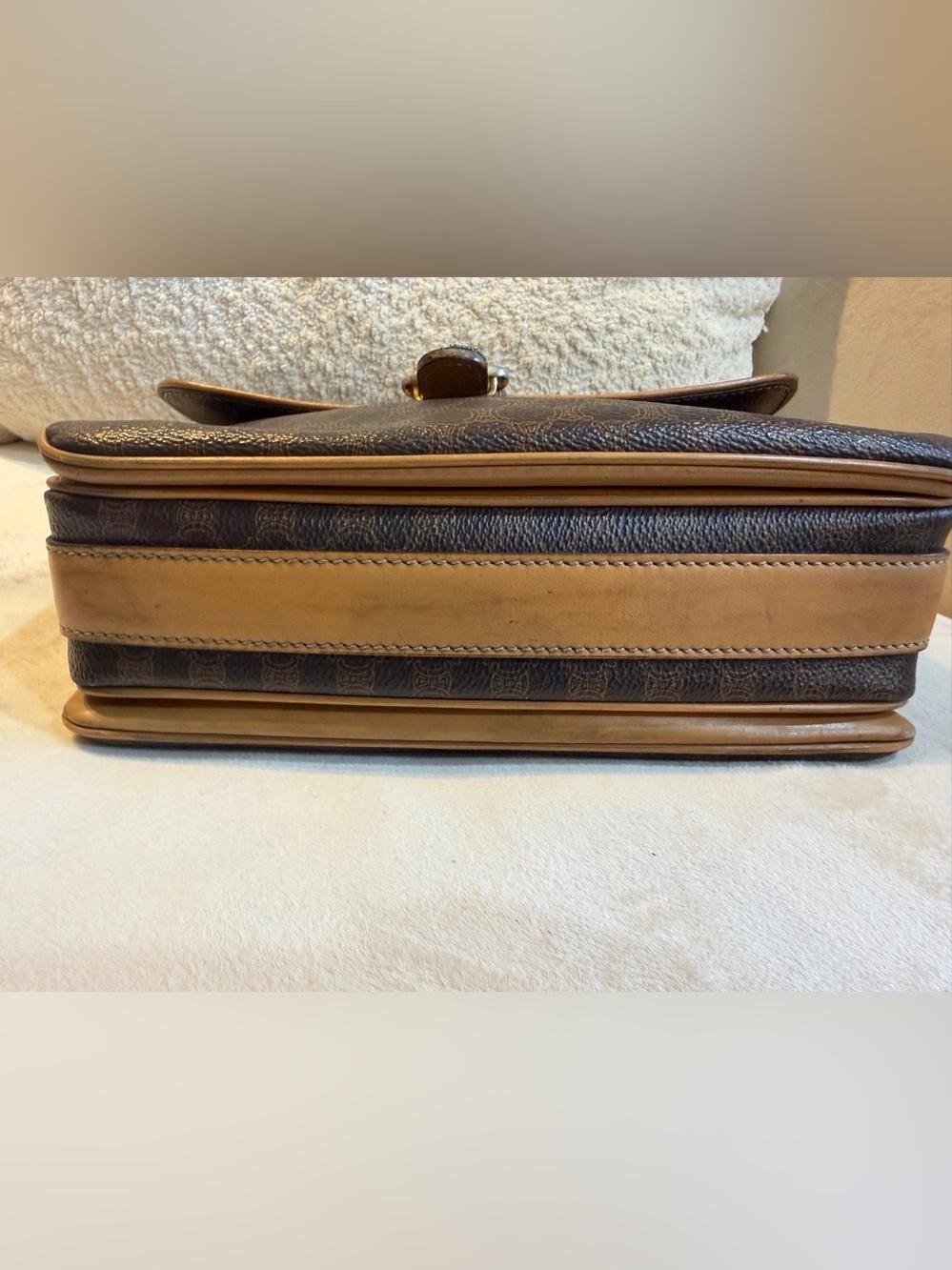 Celine Vintage Crossbody - Picture 7 of 15